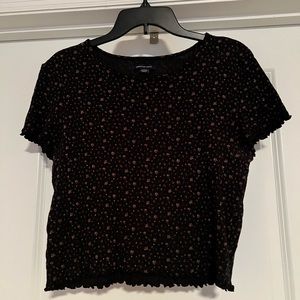 American Eagle Floral Black “Baby Tee”